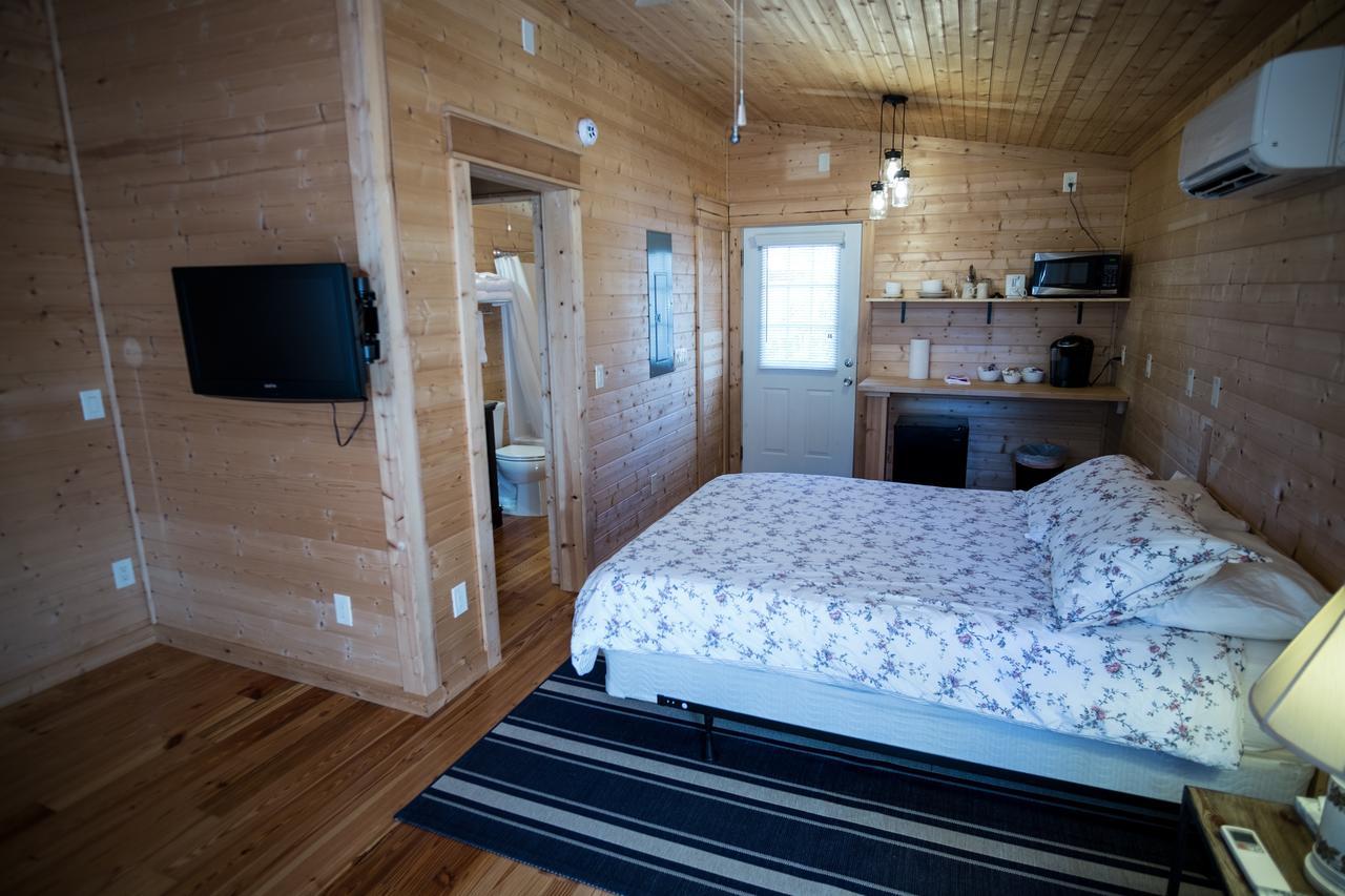 Swamp Rabbit Inn Тревелерс-Рест Екстер'єр фото